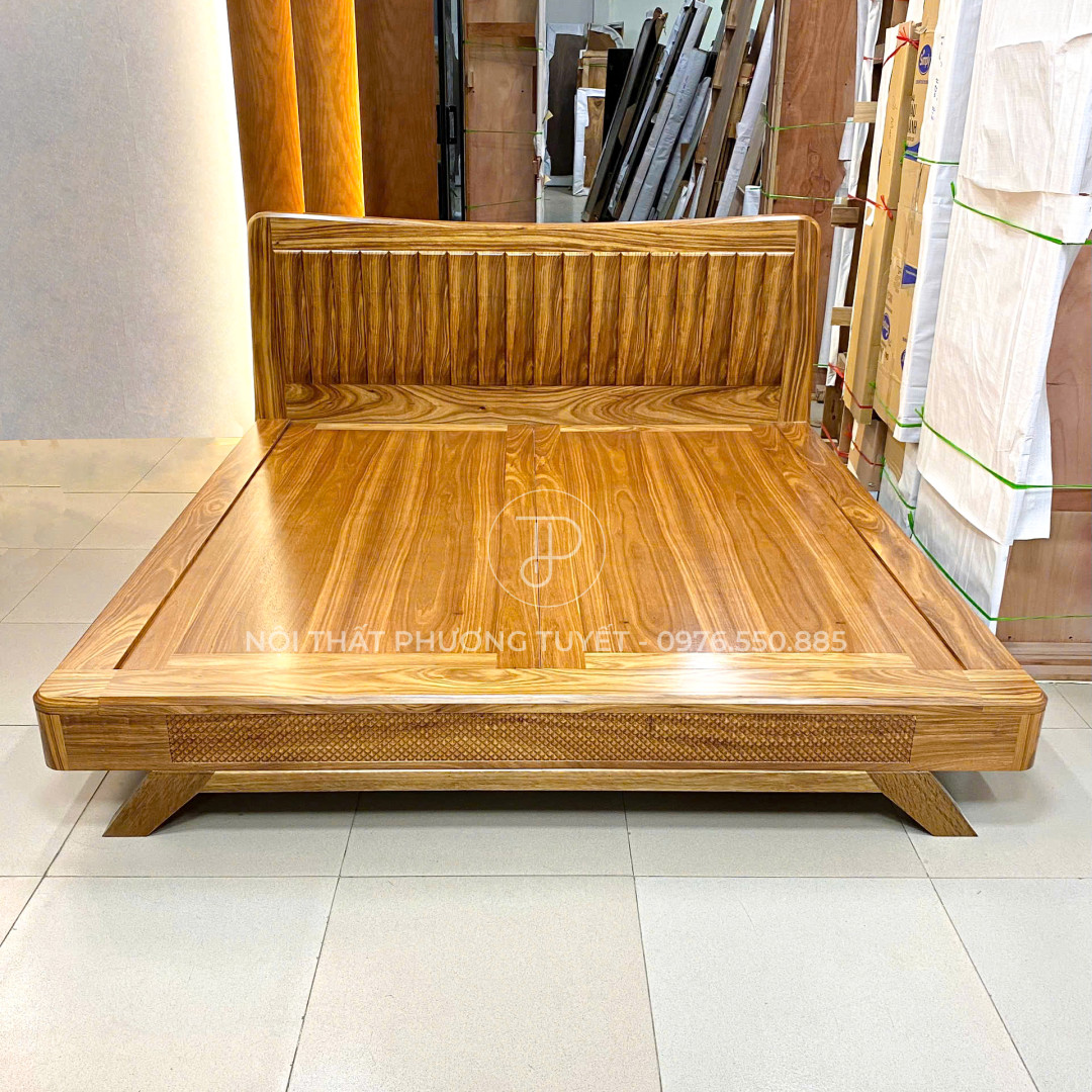 Giường Ngủ Gỗ Hương Xám Hoạ Tiết Trám GN-HX01